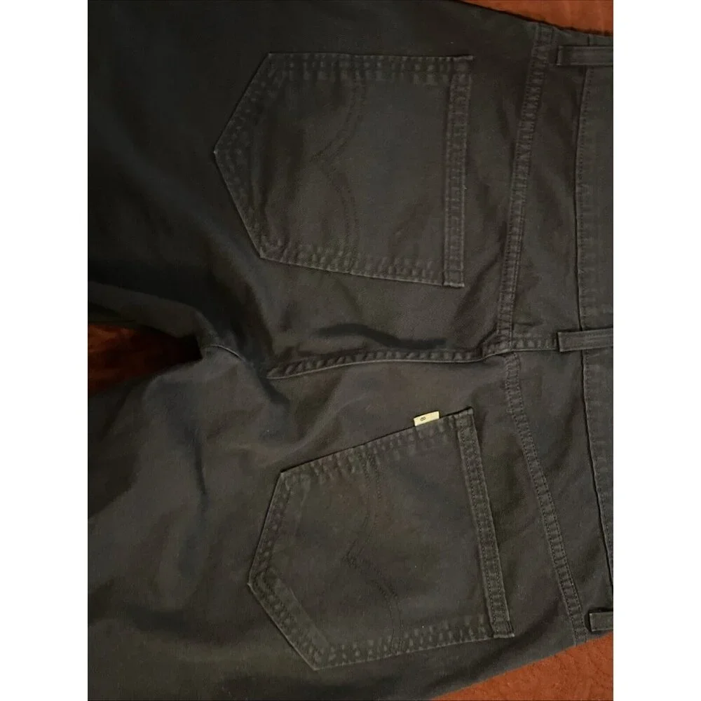 Levi Men's White Tab Slim Fit Trouser‎ Jean Pants Tapered Leg, 33x30 Navy Blue